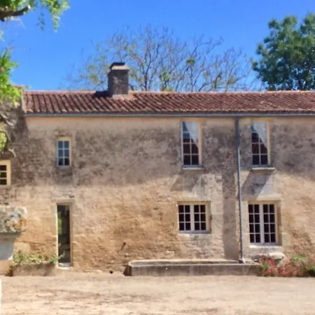 לינה וארוחת בוקר Logis De La Touche Saint-Hilaire-des-Loges