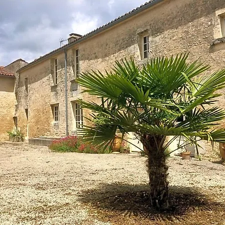 Logis De La Touche 3* Saint-Hilaire-des-Loges